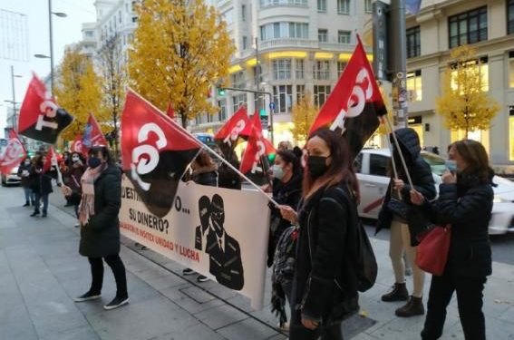 Campaña de denuncia contra Inditex por el  cierre masivo de tiendas