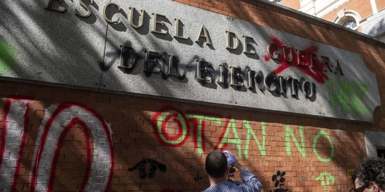 Sancionan con 16.800€ en multas a 28 personas por protestar contra la Cumbre de la OTAN