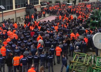 METAL MADRID | EL COMITÉ DE EMPRESA DE LA FABRICA DE IVECO DE MADRID CONVOCA A SUS 3000 TRABAJADORES A TRES JORNADAS DE HUELGA